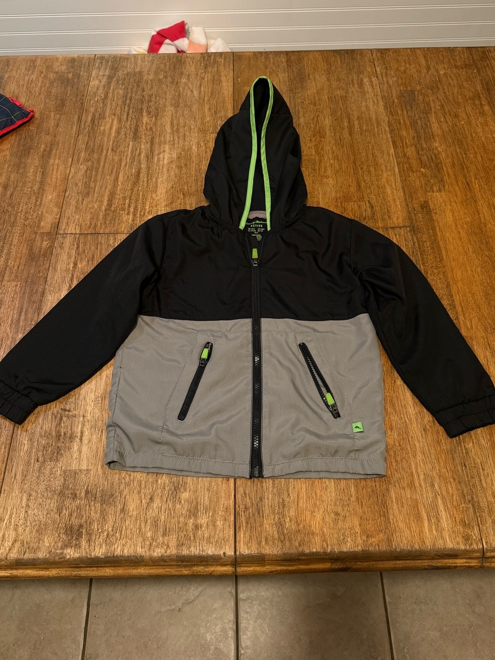 Kids Active Athletic Jacket by Tommy Bahama - Size S 5/6